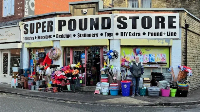 Super Pound Store