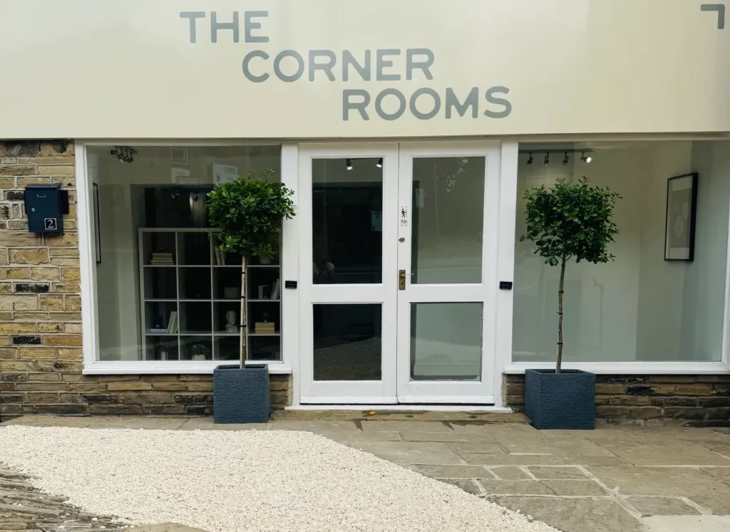 Corner Rooms